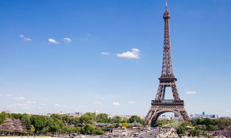 6 Perjalanan Sehari Terbaik di Prancis