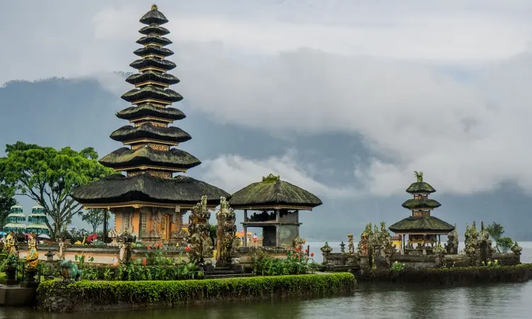 Nusa Penida, Menjelajahi Tempat-tempat Wisata Terbaik di Pulau Bali